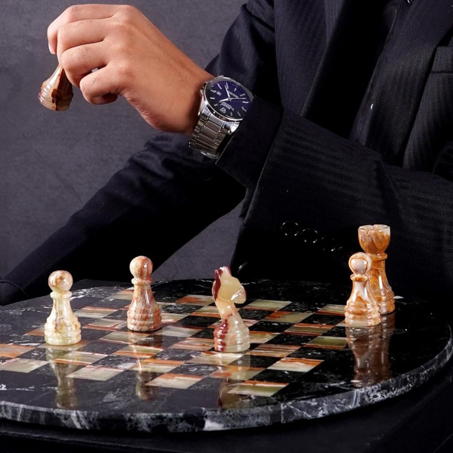 marble chess set round black green